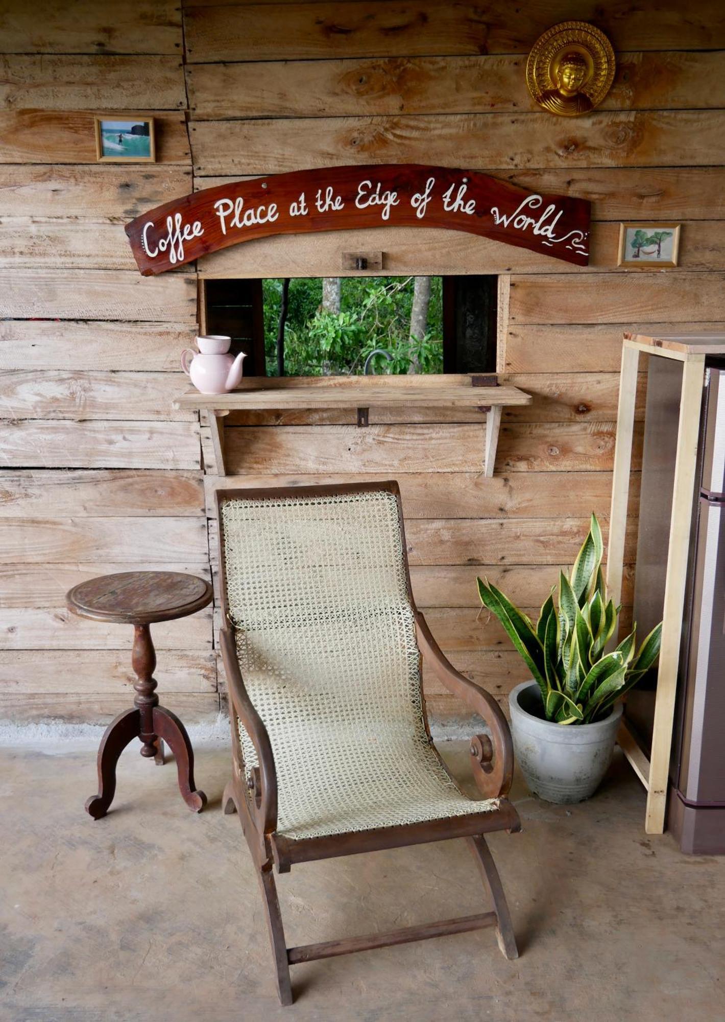 Bed and Breakfast Sky Mountain Cafe With Seaview Велігама Екстер'єр фото